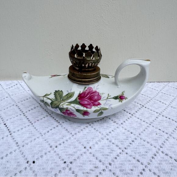 Vintage Porcelain Oil Lamp with Floral Design - Picture 1 of 8